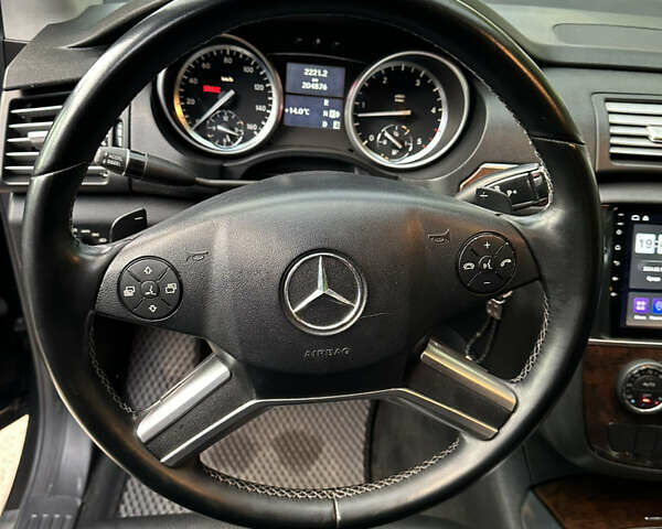 Чорний Мерседес Р-Клас, об'ємом двигуна 2.99 л та пробігом 205 тис. км за 14700 $, фото 19 на Automoto.ua