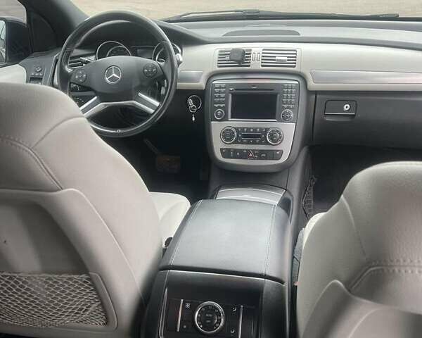 Чорний Мерседес Р-Клас, об'ємом двигуна 3 л та пробігом 290 тис. км за 16900 $, фото 9 на Automoto.ua