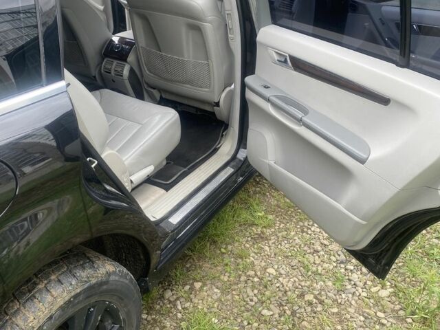 Черный Мерседес Р-Класс, объемом двигателя 3.5 л и пробегом 250 тыс. км за 5500 $, фото 4 на Automoto.ua