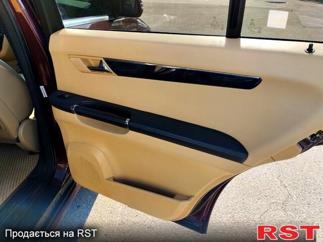 Мерседес Р-Класс 2008 в Киеве на Automoto.ua Красный Мерседес Р-Класс, объемом двигателя 3 л и пробегом 238 тыс. км за 11700 $, фото 9 на Automoto.ua