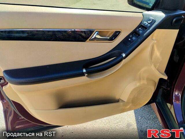 Красный Мерседес Р-Класс, объемом двигателя 3 л и пробегом 238 тыс. км за 10700 $, фото 10 на Automoto.ua