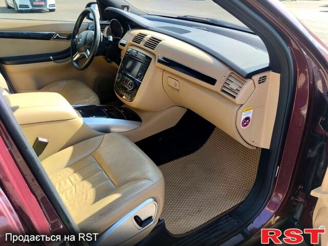 Красный Мерседес Р-Класс, объемом двигателя 3 л и пробегом 238 тыс. км за 10700 $, фото 5 на Automoto.ua