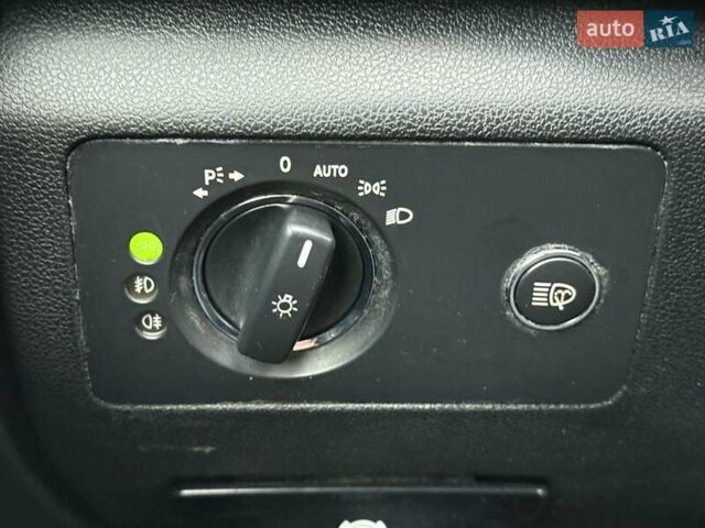 Серый Мерседес Р-Класс, объемом двигателя 3 л и пробегом 365 тыс. км за 9000 $, фото 19 на Automoto.ua