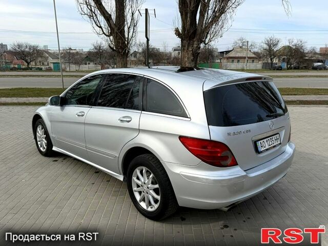 Серый Мерседес Р-Класс, объемом двигателя 3 л и пробегом 350 тыс. км за 10200 $, фото 9 на Automoto.ua