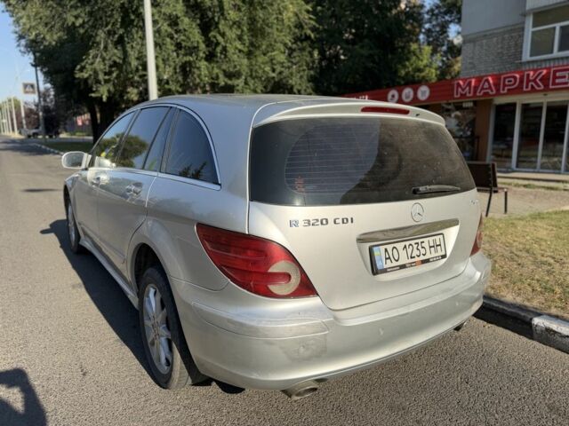 Сірий Мерседес Р-Клас, об'ємом двигуна 3 л та пробігом 212 тис. км за 5914 $, фото 4 на Automoto.ua
