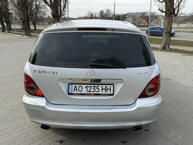 Сірий Мерседес Р-Клас, об'ємом двигуна 3 л та пробігом 212 тис. км за 9800 $, фото 4 на Automoto.ua