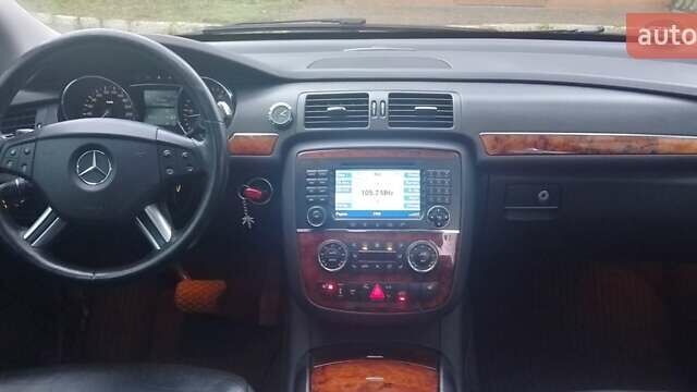 Серый Мерседес Р-Класс, объемом двигателя 2.99 л и пробегом 360 тыс. км за 8000 $, фото 15 на Automoto.ua