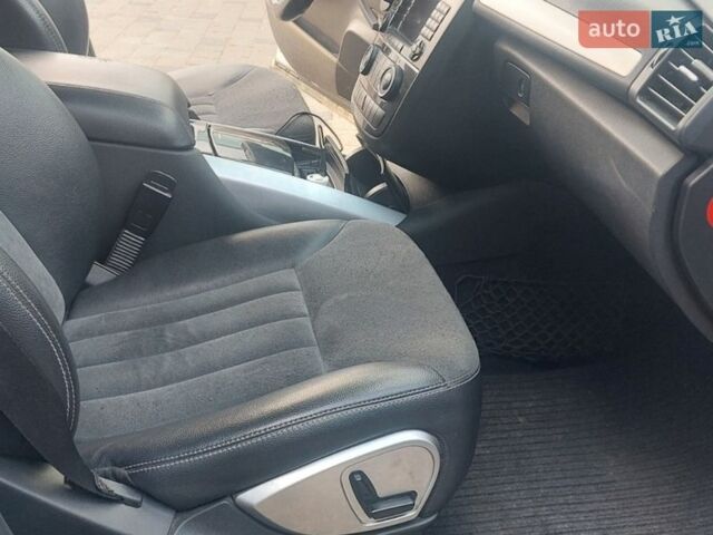 Сірий Мерседес Р-Клас, об'ємом двигуна 3 л та пробігом 270 тис. км за 7300 $, фото 13 на Automoto.ua