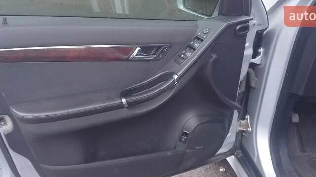 Серый Мерседес Р-Класс, объемом двигателя 2.99 л и пробегом 360 тыс. км за 8000 $, фото 20 на Automoto.ua