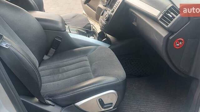 Сірий Мерседес Р-Клас, об'ємом двигуна 3 л та пробігом 270 тис. км за 7900 $, фото 14 на Automoto.ua