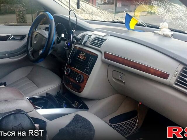 Сірий Мерседес Р-Клас, об'ємом двигуна 3 л та пробігом 398 тис. км за 9300 $, фото 2 на Automoto.ua