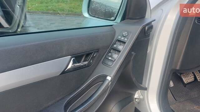 Сірий Мерседес Р-Клас, об'ємом двигуна 3 л та пробігом 270 тис. км за 7900 $, фото 9 на Automoto.ua