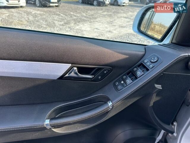 Сірий Мерседес Р-Клас, об'ємом двигуна 3 л та пробігом 345 тис. км за 9500 $, фото 15 на Automoto.ua