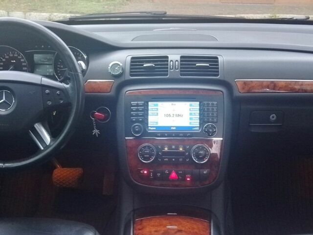 Серый Мерседес Р-Класс, объемом двигателя 3 л и пробегом 360 тыс. км за 8000 $, фото 11 на Automoto.ua