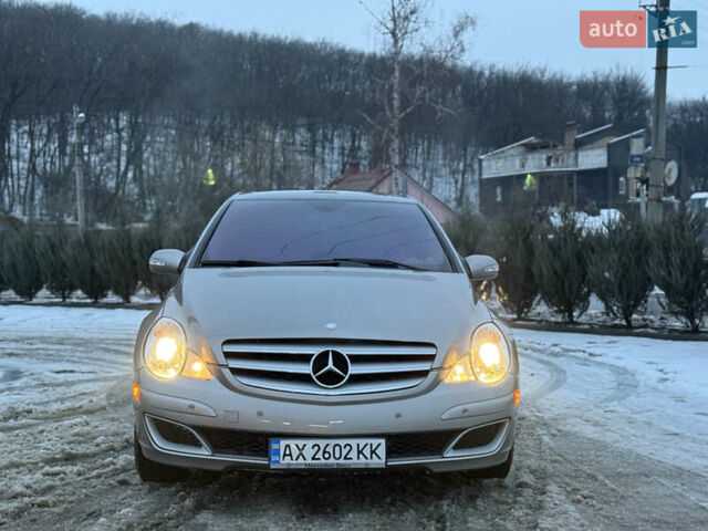 Серый Мерседес Р-Класс, объемом двигателя 3.5 л и пробегом 150 тыс. км за 10500 $, фото 1 на Automoto.ua