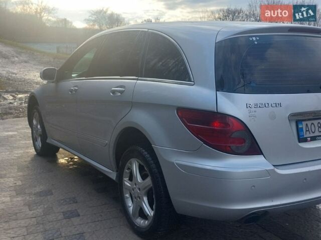 Сірий Мерседес Р-Клас, об'ємом двигуна 3 л та пробігом 270 тис. км за 7300 $, фото 3 на Automoto.ua