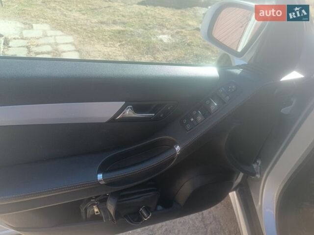 Серый Мерседес Р-Класс, объемом двигателя 2.99 л и пробегом 375 тыс. км за 10200 $, фото 6 на Automoto.ua