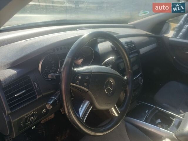 Серый Мерседес Р-Класс, объемом двигателя 2.99 л и пробегом 375 тыс. км за 10200 $, фото 5 на Automoto.ua