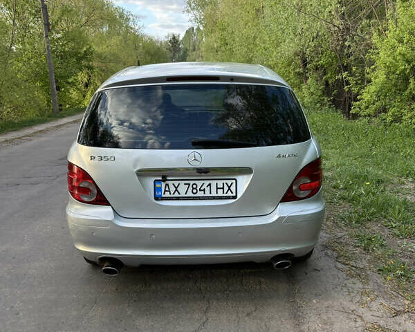 Серый Мерседес Р-Класс, объемом двигателя 3.5 л и пробегом 200 тыс. км за 10000 $, фото 4 на Automoto.ua