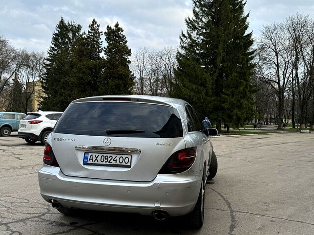 Серый Мерседес Р-Класс, объемом двигателя 3 л и пробегом 266 тыс. км за 9500 $, фото 6 на Automoto.ua