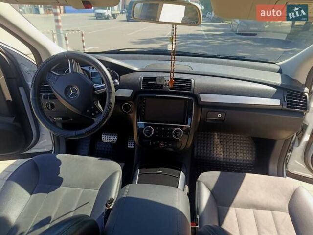 Серый Мерседес Р-Класс, объемом двигателя 2.99 л и пробегом 284 тыс. км за 9200 $, фото 11 на Automoto.ua