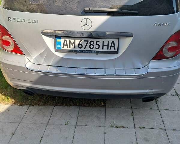 Сірий Мерседес Р-Клас, об'ємом двигуна 3 л та пробігом 340 тис. км за 9000 $, фото 2 на Automoto.ua