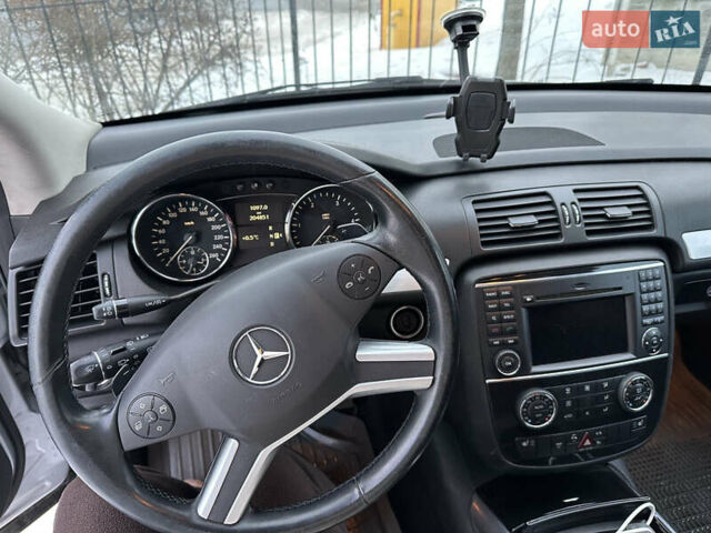 Серый Мерседес Р-Класс, объемом двигателя 2.99 л и пробегом 205 тыс. км за 11000 $, фото 4 на Automoto.ua