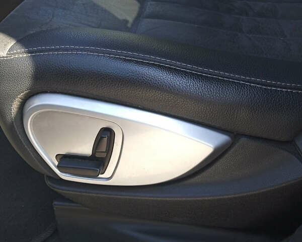 Серый Мерседес Р-Класс, объемом двигателя 3 л и пробегом 390 тыс. км за 8000 $, фото 8 на Automoto.ua