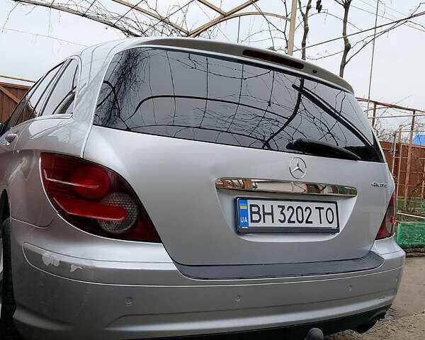 Серый Мерседес Р-Класс, объемом двигателя 3 л и пробегом 390 тыс. км за 8000 $, фото 5 на Automoto.ua