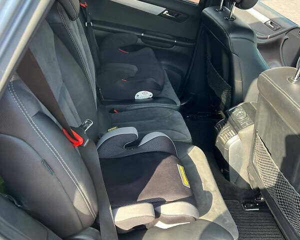 Сірий Мерседес Р-Клас, об'ємом двигуна 3 л та пробігом 257 тис. км за 9500 $, фото 6 на Automoto.ua