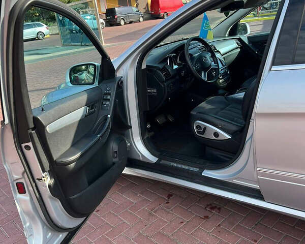 Сірий Мерседес Р-Клас, об'ємом двигуна 3 л та пробігом 257 тис. км за 9500 $, фото 4 на Automoto.ua