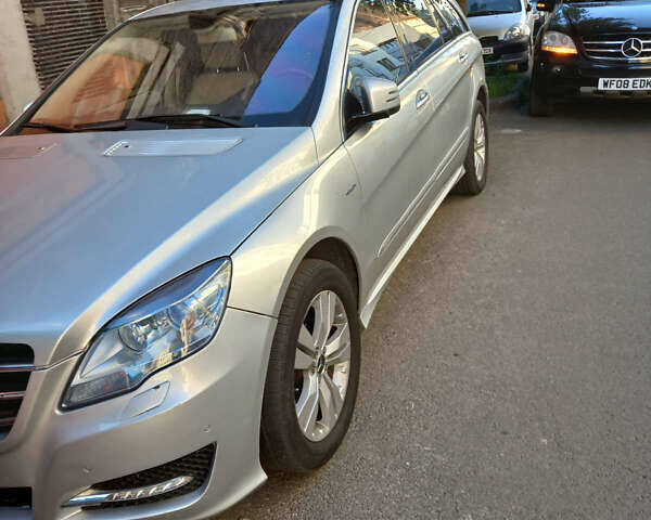 Сірий Мерседес Р-Клас, об'ємом двигуна 2.99 л та пробігом 360 тис. км за 15000 $, фото 1 на Automoto.ua