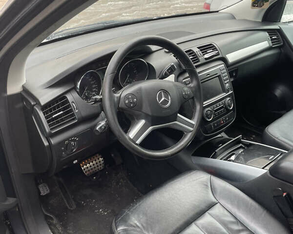 Серый Мерседес Р-Класс, объемом двигателя 2.99 л и пробегом 256 тыс. км за 8600 $, фото 4 на Automoto.ua