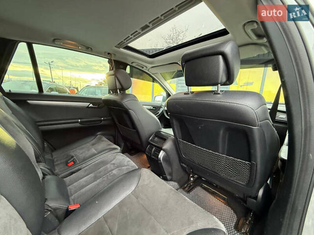 Серый Мерседес Р-Класс, объемом двигателя 2.99 л и пробегом 499 тыс. км за 10900 $, фото 31 на Automoto.ua