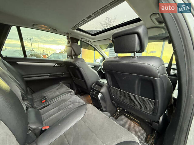 Серый Мерседес Р-Класс, объемом двигателя 3 л и пробегом 256 тыс. км за 11900 $, фото 31 на Automoto.ua