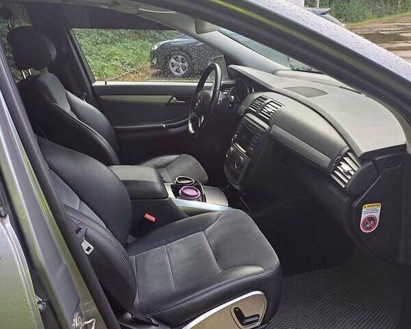 Серый Мерседес Р-Класс, объемом двигателя 2.99 л и пробегом 310 тыс. км за 11900 $, фото 3 на Automoto.ua