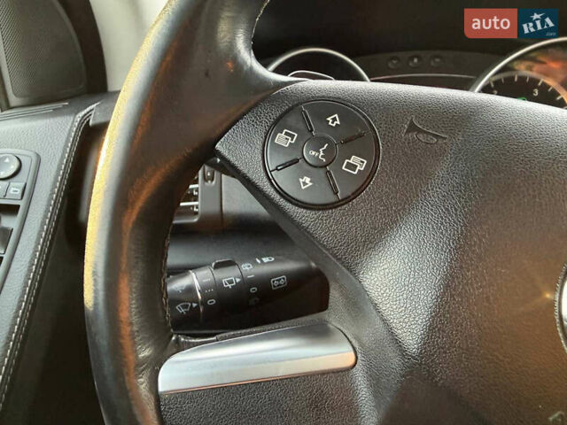 Сірий Мерседес Р-Клас, об'ємом двигуна 2.99 л та пробігом 499 тис. км за 10900 $, фото 49 на Automoto.ua