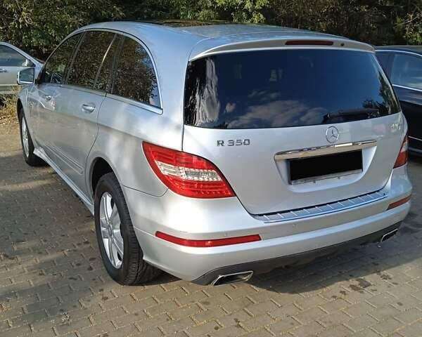 Серый Мерседес Р-Класс, объемом двигателя 3.5 л и пробегом 268 тыс. км за 9000 $, фото 3 на Automoto.ua