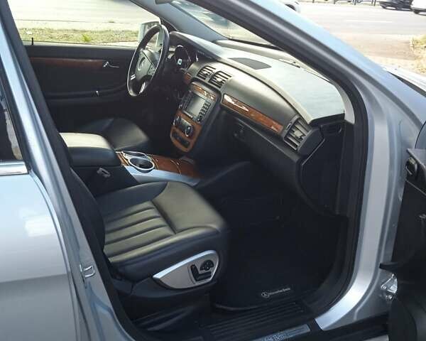 Серый Мерседес Р-Класс, объемом двигателя 3.5 л и пробегом 268 тыс. км за 9000 $, фото 18 на Automoto.ua