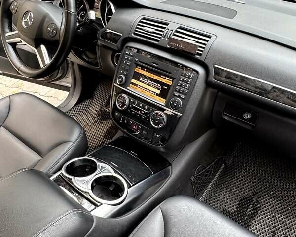 Серый Мерседес Р-Класс, объемом двигателя 3 л и пробегом 270 тыс. км за 16500 $, фото 25 на Automoto.ua