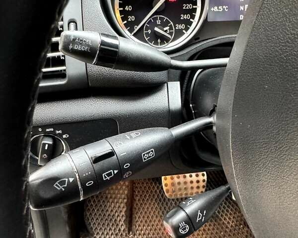 Серый Мерседес Р-Класс, объемом двигателя 3 л и пробегом 270 тыс. км за 16500 $, фото 21 на Automoto.ua