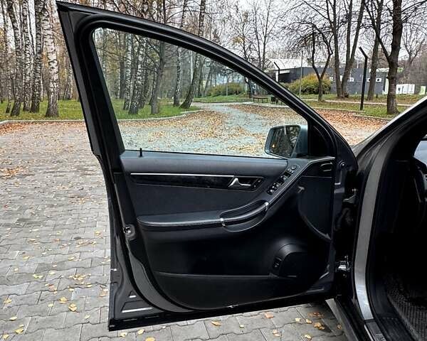 Серый Мерседес Р-Класс, объемом двигателя 3 л и пробегом 270 тыс. км за 16500 $, фото 17 на Automoto.ua