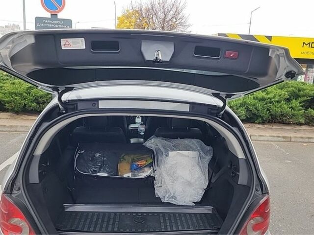 Серый Мерседес Р-Класс, объемом двигателя 3 л и пробегом 320 тыс. км за 11000 $, фото 5 на Automoto.ua