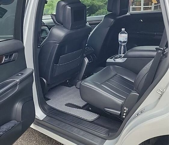 Серый Мерседес Р-Класс, объемом двигателя 3 л и пробегом 320 тыс. км за 11000 $, фото 6 на Automoto.ua