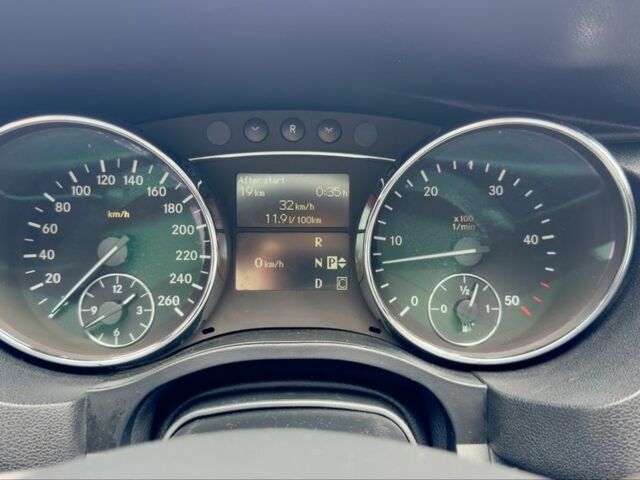 Серый Мерседес Р-Класс, объемом двигателя 3 л и пробегом 340 тыс. км за 5500 $, фото 12 на Automoto.ua