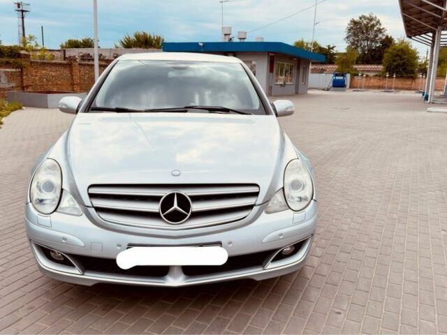 Серый Мерседес Р-Класс, объемом двигателя 3 л и пробегом 340 тыс. км за 5500 $, фото 1 на Automoto.ua