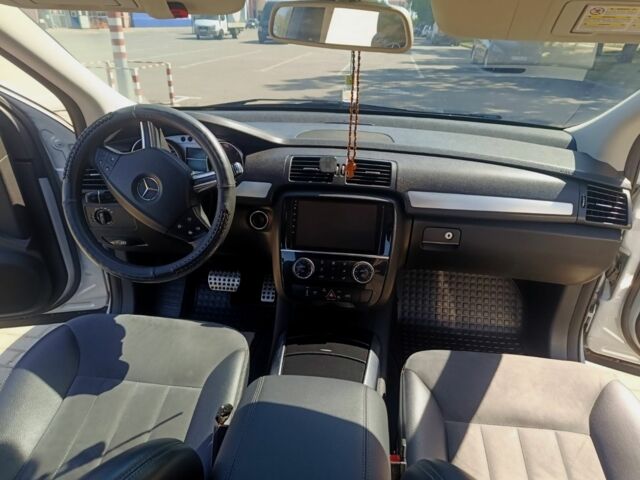 Серый Мерседес Р-Класс, объемом двигателя 3 л и пробегом 284 тыс. км за 8400 $, фото 6 на Automoto.ua