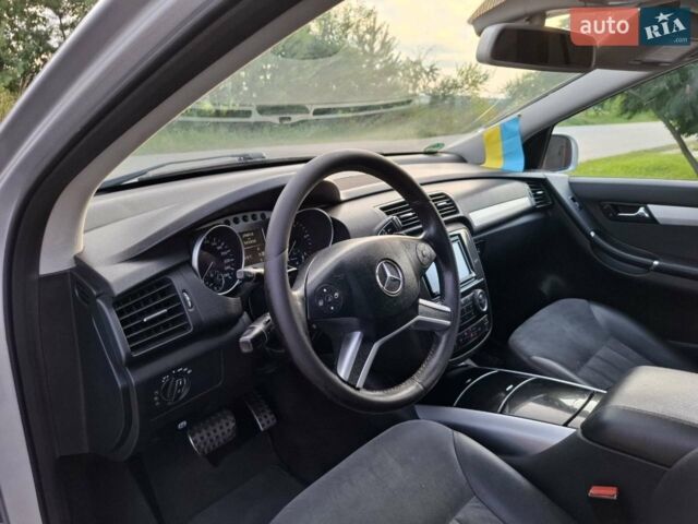 Сірий Мерседес Р-Клас, об'ємом двигуна 3 л та пробігом 323 тис. км за 8888 $, фото 2 на Automoto.ua