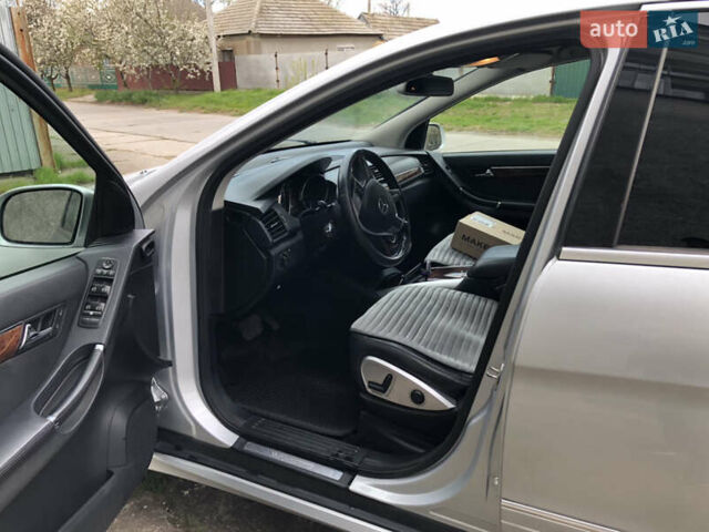 Сірий Мерседес Р-Клас, об'ємом двигуна 3 л та пробігом 300 тис. км за 8000 $, фото 9 на Automoto.ua