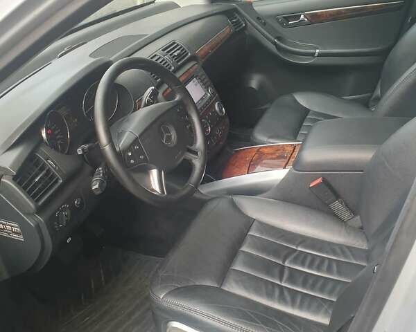 Сірий Мерседес Р-Клас, об'ємом двигуна 0 л та пробігом 240 тис. км за 10000 $, фото 9 на Automoto.ua